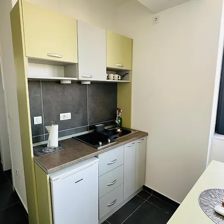 306 Elegant Apartment *